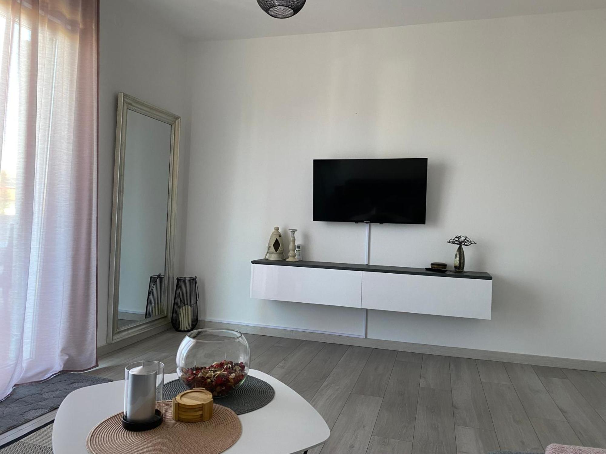 Apartment Lucia Пунат Екстер'єр фото